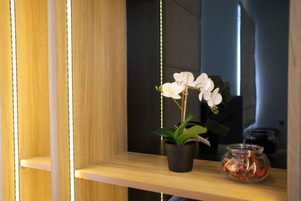 Villa 55 With Pool, Karaoke And Rooftop Богор Екстер'єр фото